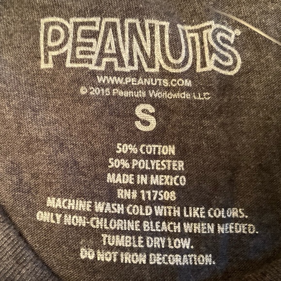 Peanuts Men’s/Unisex T-Shirt Size Small New With Tags - Picture 4 of 6
